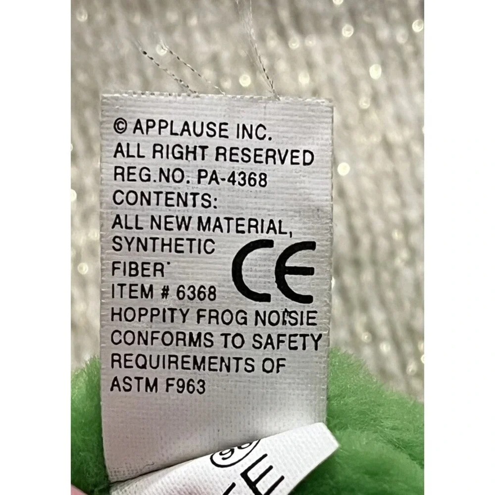 DAKIN Hoppity Green Frog Applause Noisie Stuffed Animal Plush #6368 6.5 Inches